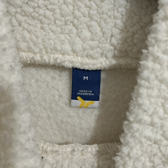 OLD NAVY Sherpa Pullover Sweater - Picture 4 of 5